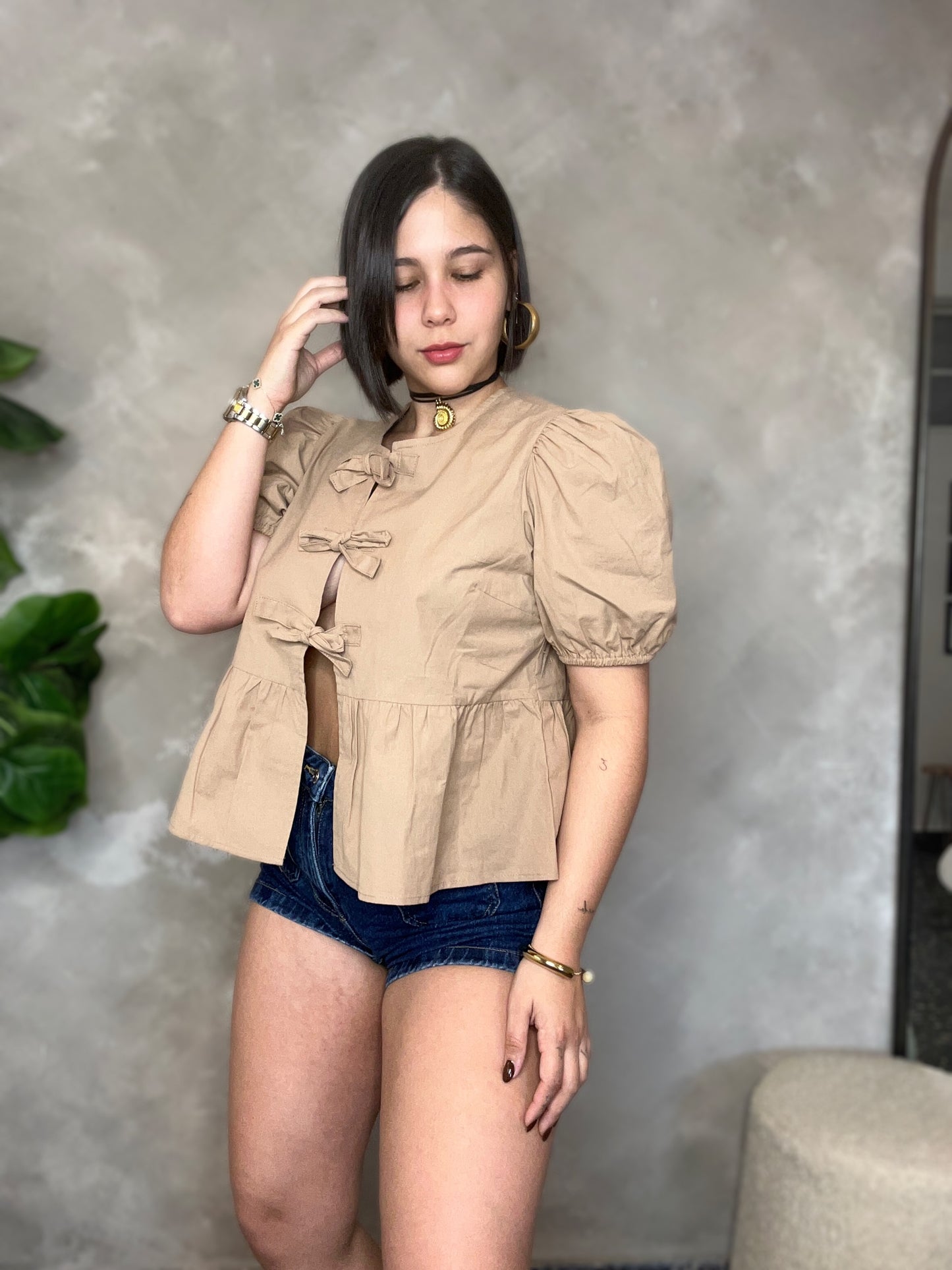 Cream Bow Top